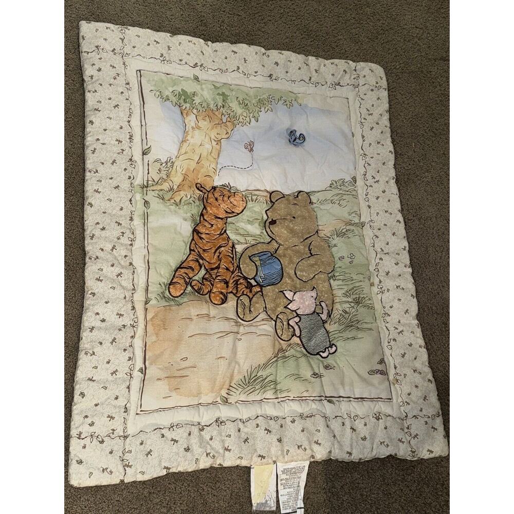 Vintage Classic Winnie The Pooh Crib Comforter Baby Quilt 32 x 42 3D